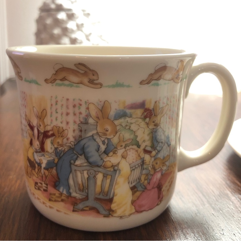 Royal Doulton Bunnykins ‘Celebrate Your Christening' Child Plate and Cup Set new - Picture 3 of 5